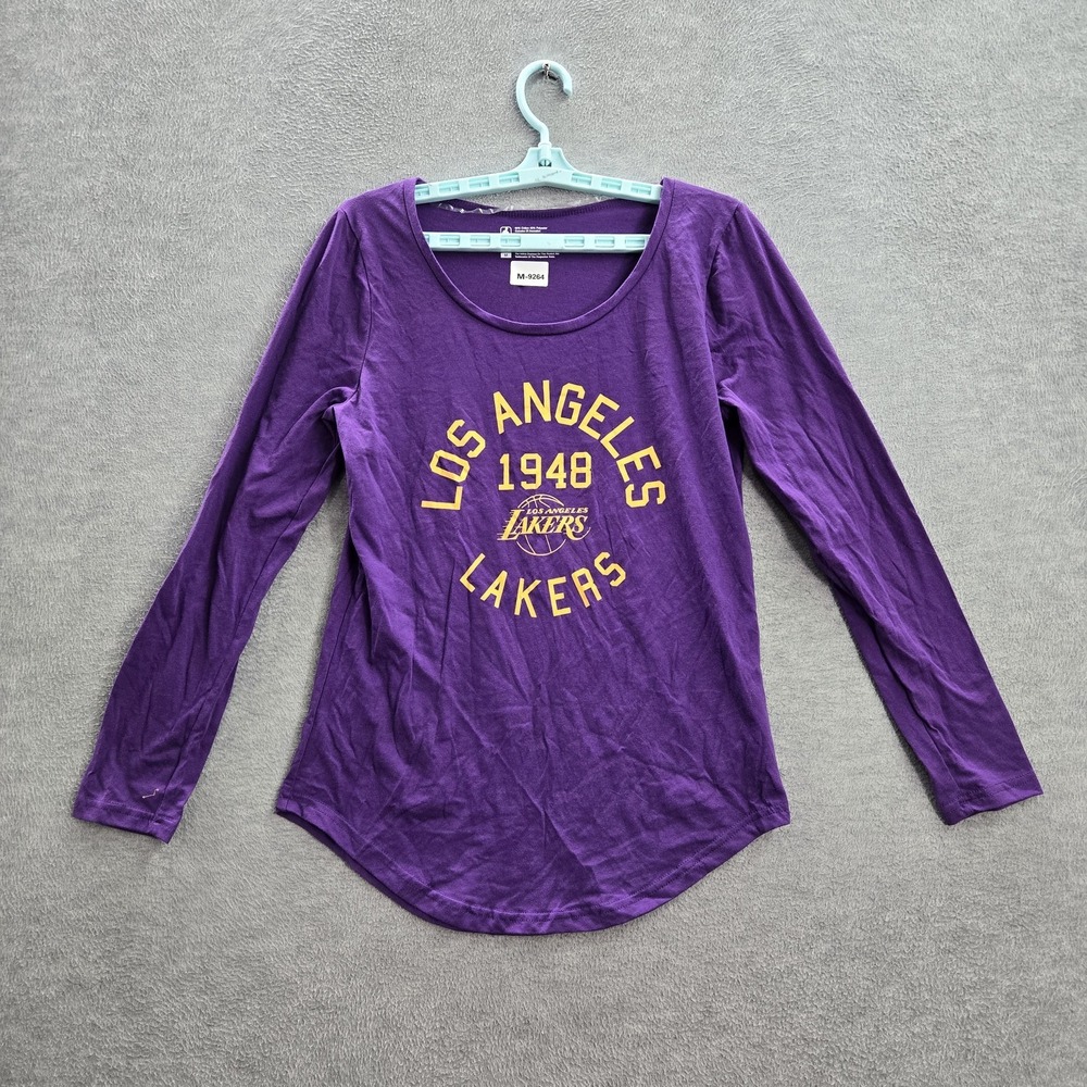 Los Angeles Lakers Women Shirt M‎ Purple NBA Logo Graphic Print Long Sleeve Tee